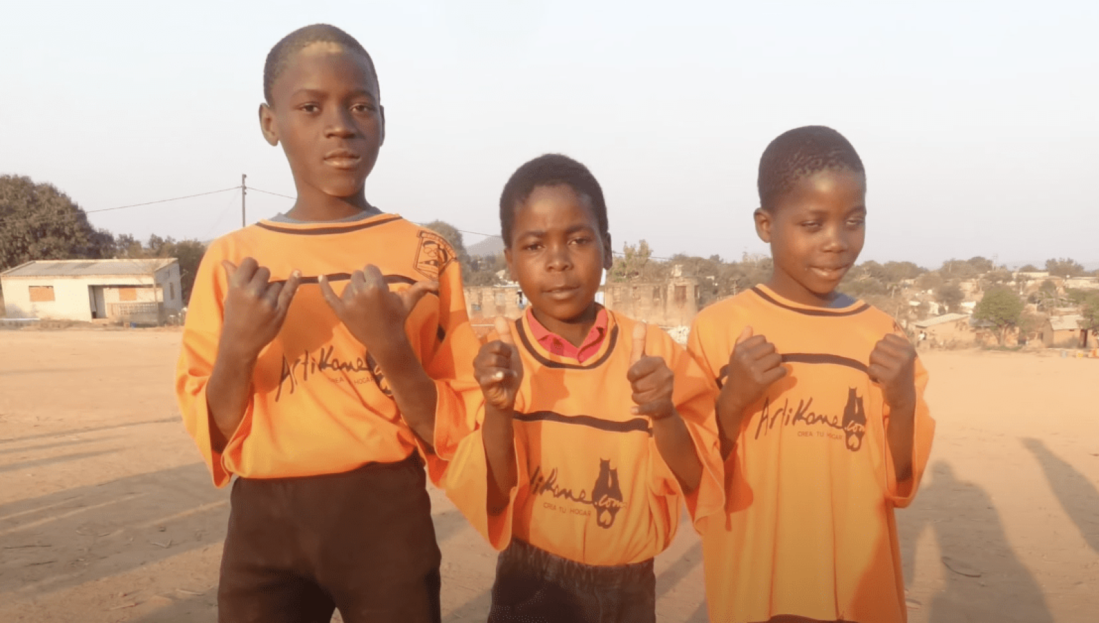 FOOTBALL KIT DONATION TO GDM MOZAMBIQUE FROM KITS FOR THE WORLD
